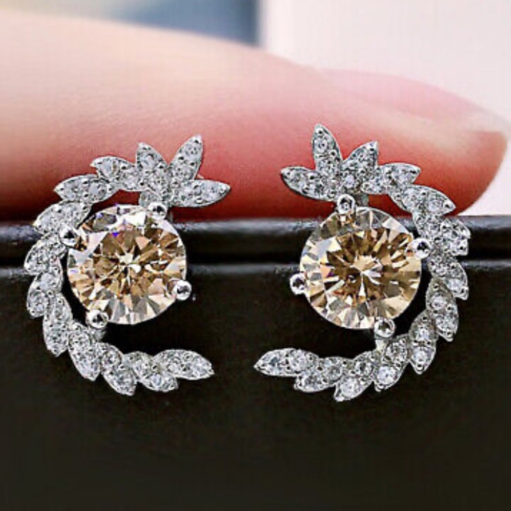 NWT sparkling sterling silver diamond earrings